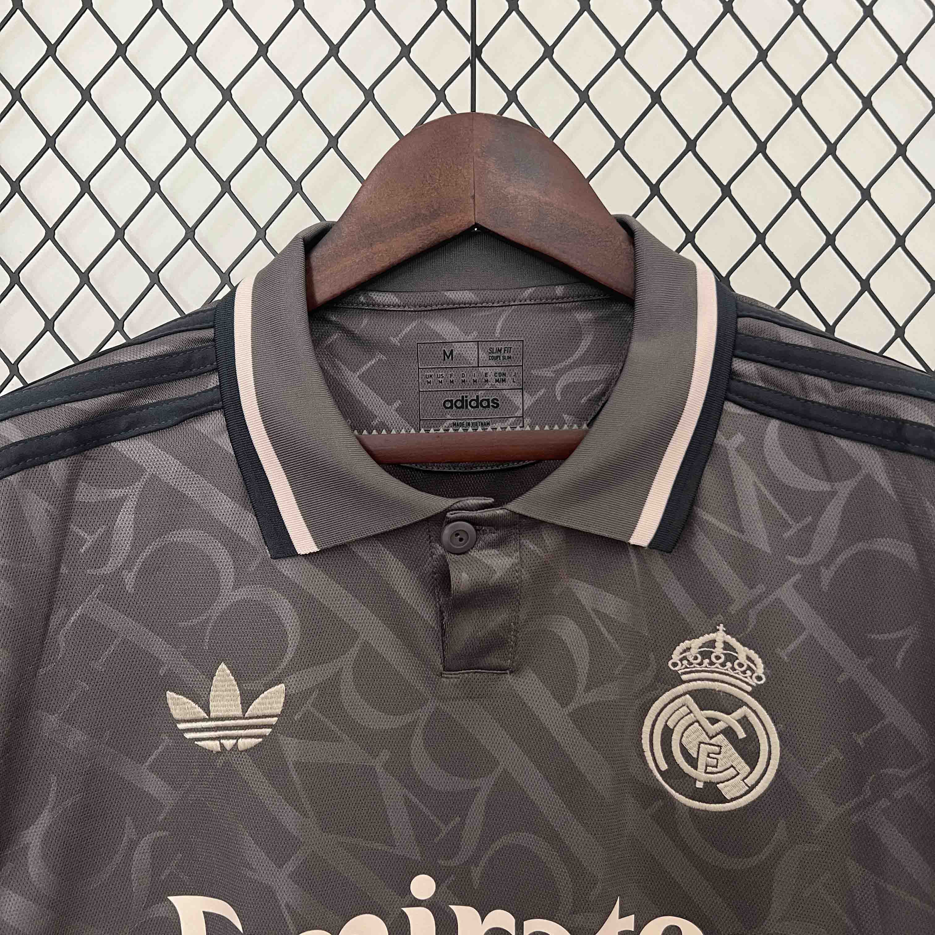 Camisa Real Madrid III 2024/25 Torcedor - ESPECIAL