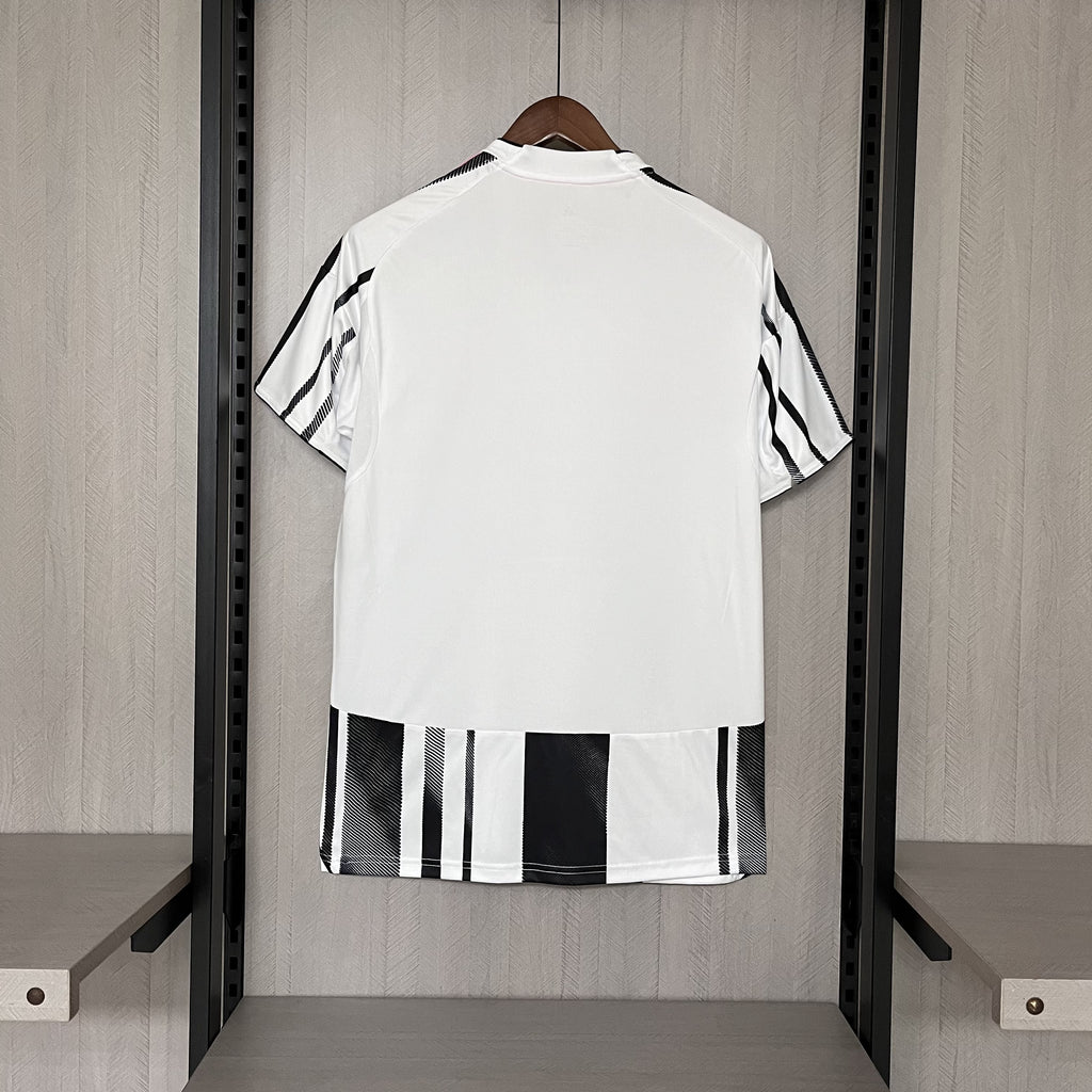 Camisa Juventus I 2025/26 Torcedor - CASA
