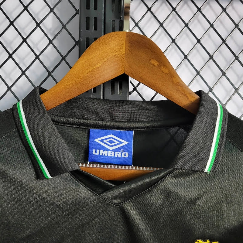 Camisa Manchester United Retrô 1998/99 Torcedor - TRÍPLICE COROA